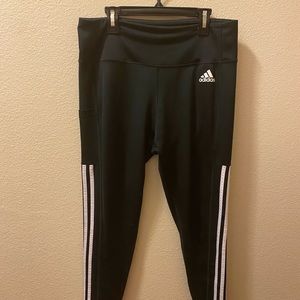 Black Adidas Large women’s leggings